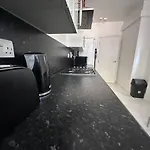 Amazing 1Bed Garden Flat